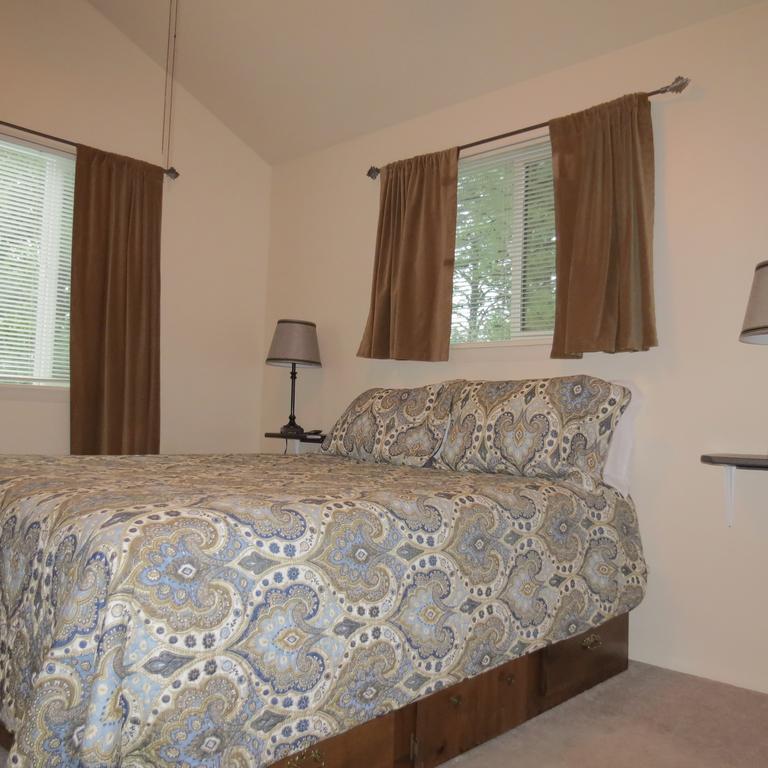 Bristlecone Lodge Woodland Park Room photo